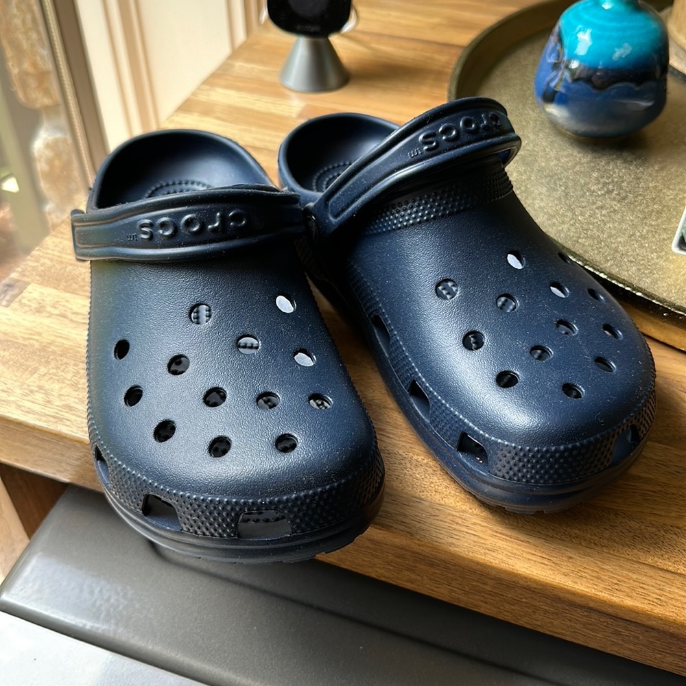 Never worn classic croc clogs size men’s 6 women’s 8